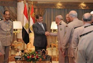 حقيقة كشف مرسي عن ارصدة اعضاء المجلس العسكري حقيقة كشف مرسي عن ارصدة اعضاء المجلس العسكري